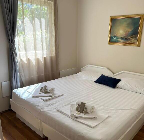 Triple Room Sea View, Xanadu