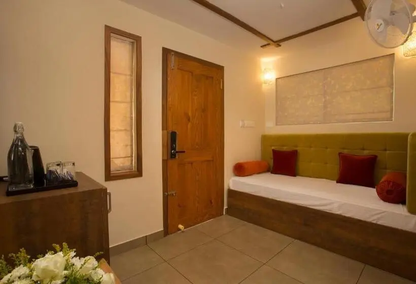 スーペリアールーム, Amrezy Resort And Spa By Stride, Wayanad