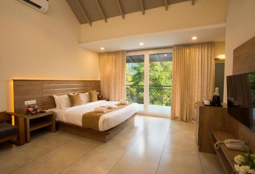 디럭스 스위트, Amrezy Resort And Spa By Stride, Wayanad