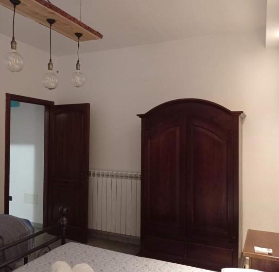 חדר סטנדרט לשלושה, B&b Paradise 2