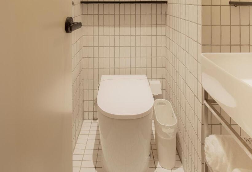 اتاق استاندارد با بالکن, Hi Cozy International Youth Hostel East Nanjing Road & The Bund Free Coffee And Gym