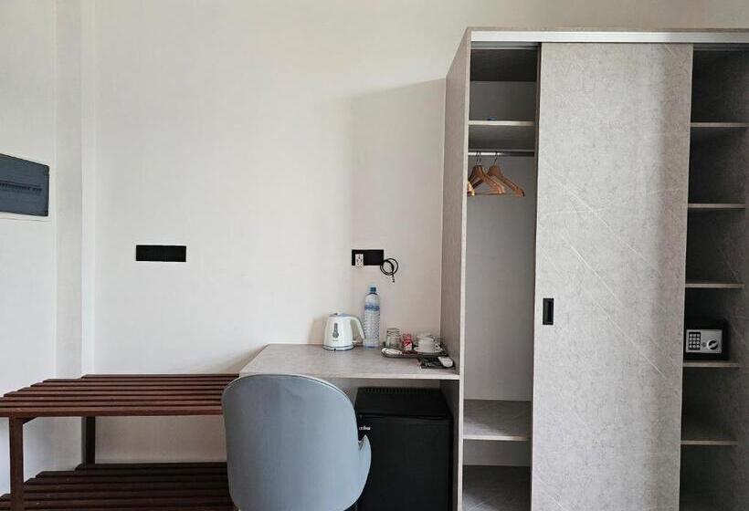 اتاق استاندارد با چشمانداز باغ, Shams Thoddoo