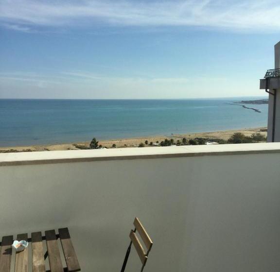 Номер Deluxe Вид на Море с Балконом, La Casa Di Lelè   Bike Club