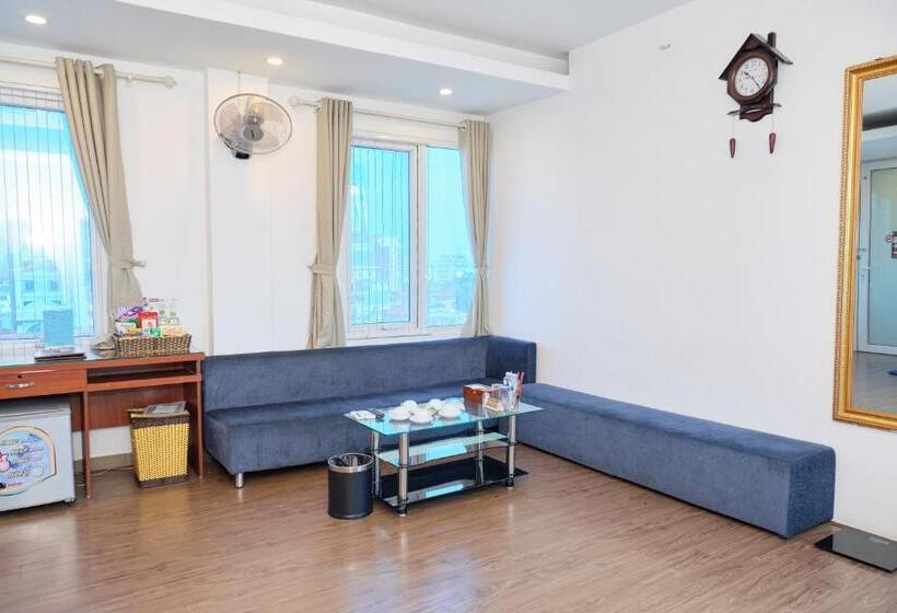 استودیوی استاندارد, A25 Hotel 28 Trần Quý Cáp