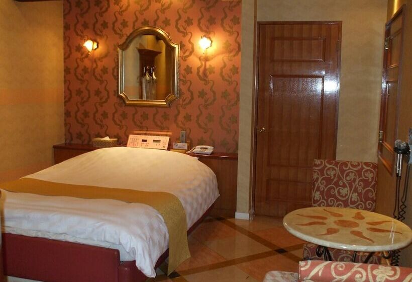 Номер Economy, Large Adults Only