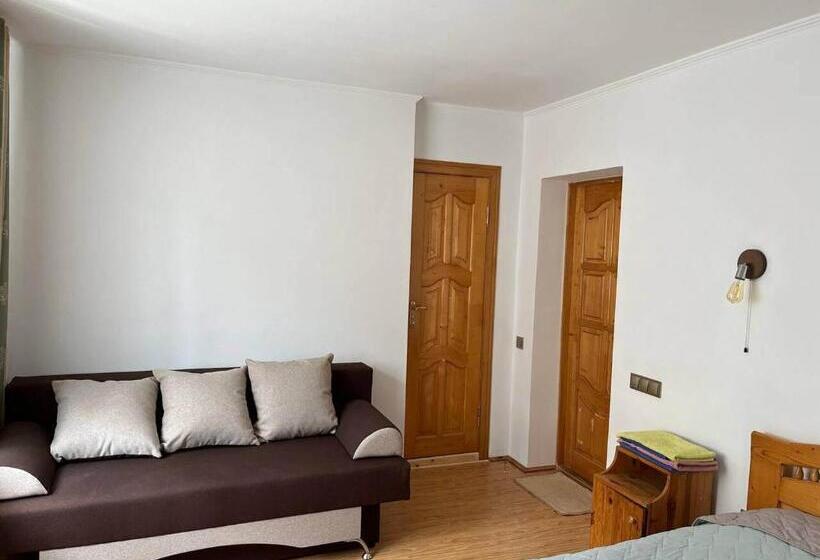 اتاق استاندارد, Oskolok Dovbusha Mini