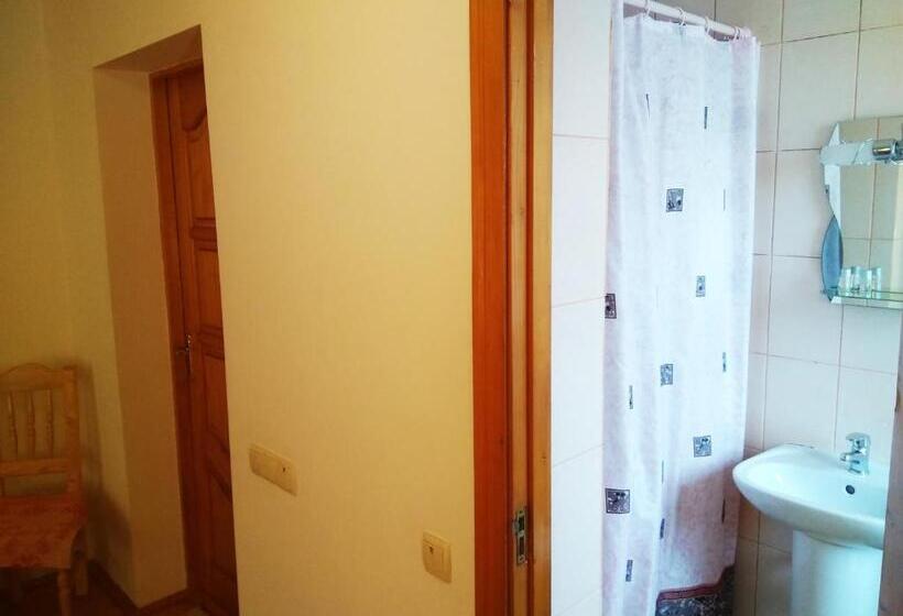 آپارتمان 1 خوابه, Oskolok Dovbusha Mini