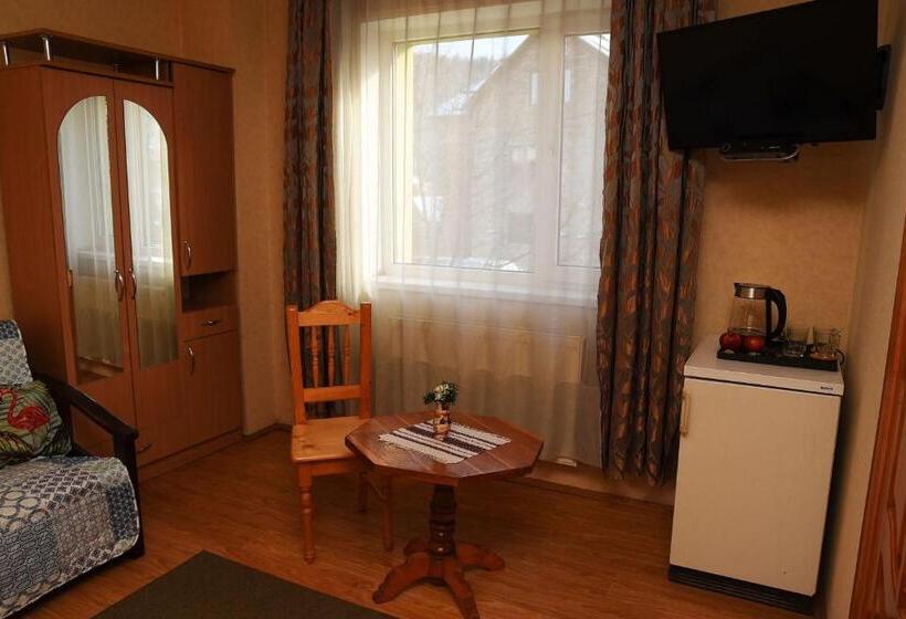 اتاق استاندارد, Oskolok Dovbusha Mini