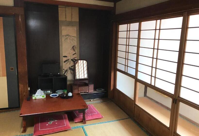 Трежместный Номер Economy, Niko Ryokan