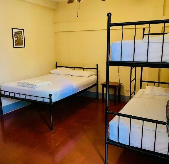 غرفة قياسية رباعية, Hostal La Tortuga Booluda