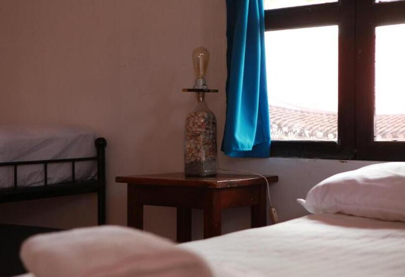 غرفة قياسية رباعية, Hostal La Tortuga Booluda