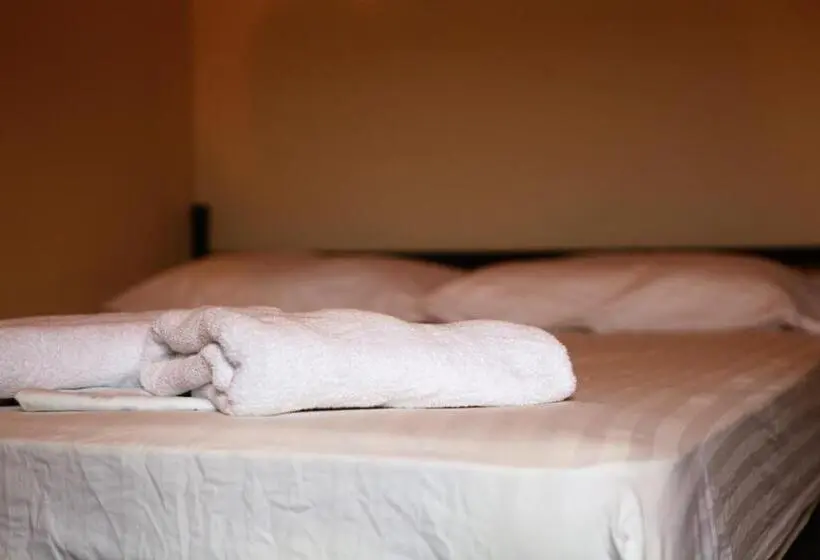 اتاق اکونومی, Hostal La Tortuga Booluda