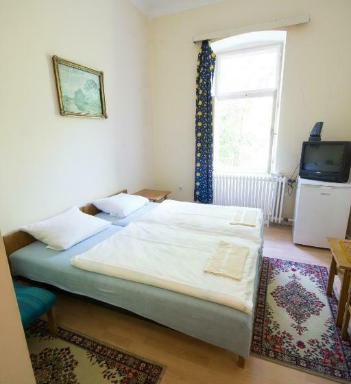 חדר דלוקס, Bendegúz Villa