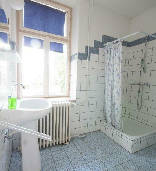 חדר סטנדרט לארבעה, Bendegúz Villa