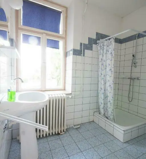 اتاق استاندارد چهار تخته, Bendegúz Villa