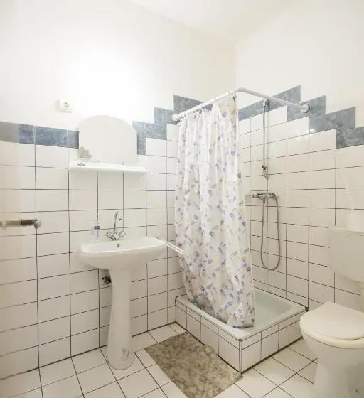 اتاق استاندارد, Bendegúz Villa