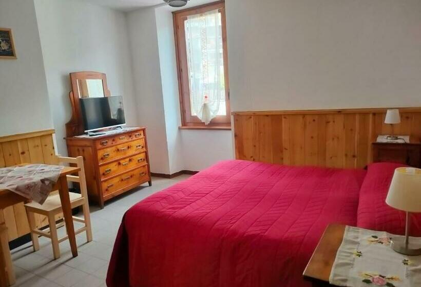 スタンダードルーム, Camere Vecchio Borgo