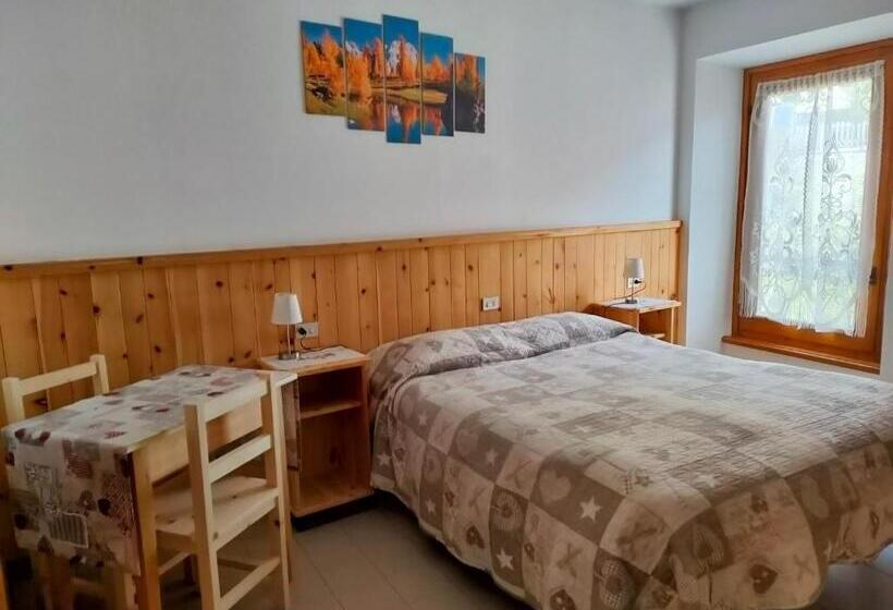 スタンダードルーム, Camere Vecchio Borgo