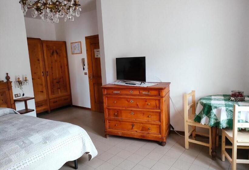 スタンダードルーム, Camere Vecchio Borgo