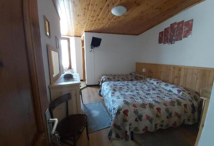 スタンダードトリプルルーム, Camere Vecchio Borgo