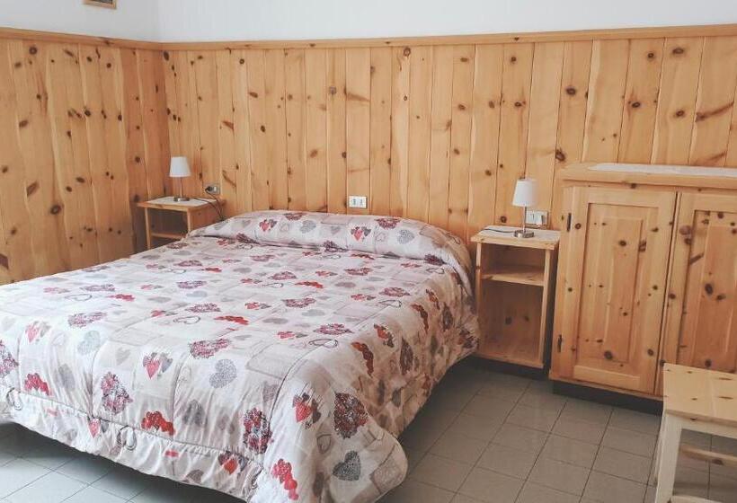 スタンダードトリプルルーム, Camere Vecchio Borgo