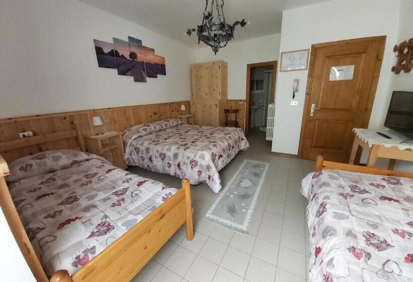 スタンダード4人部屋, Camere Vecchio Borgo