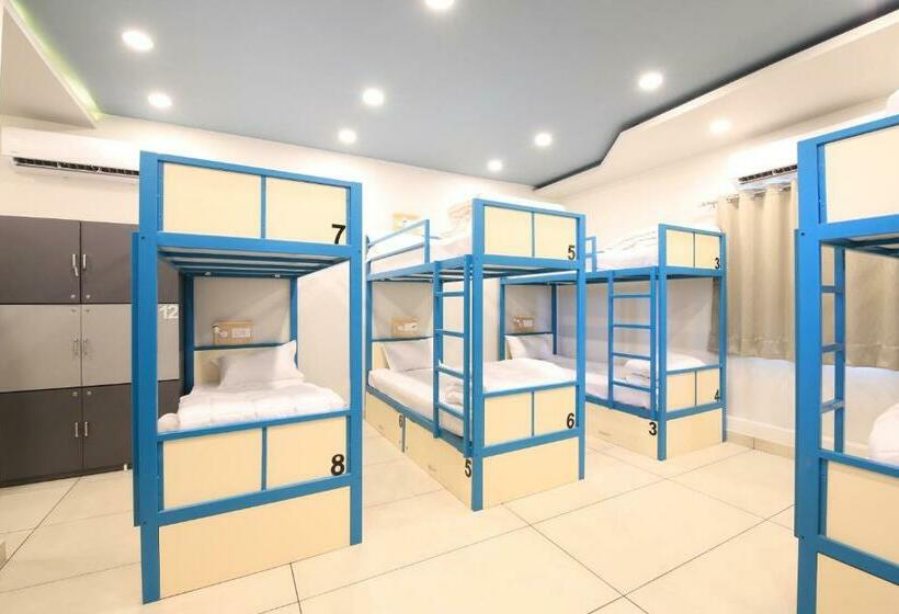 Кровать в Общей Комнате, Blue Beds Hostel