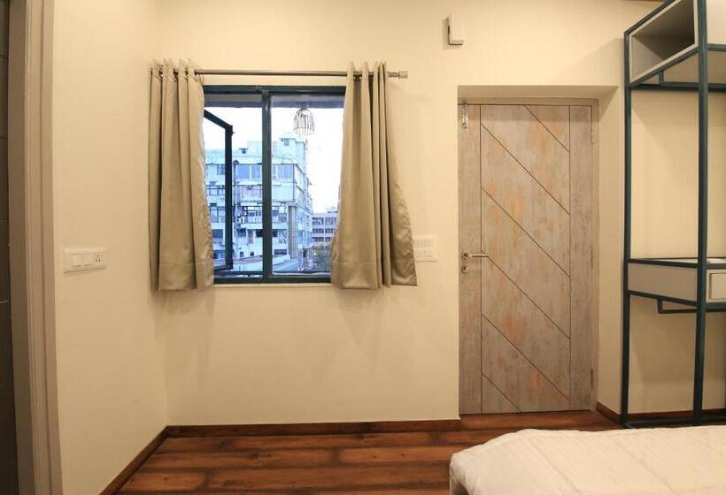 Номер Стандарт с Балконом, Blue Beds Hostel