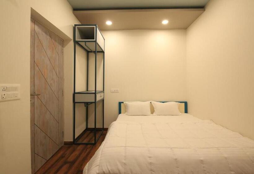 标准间带阳台, Blue Beds Hostel