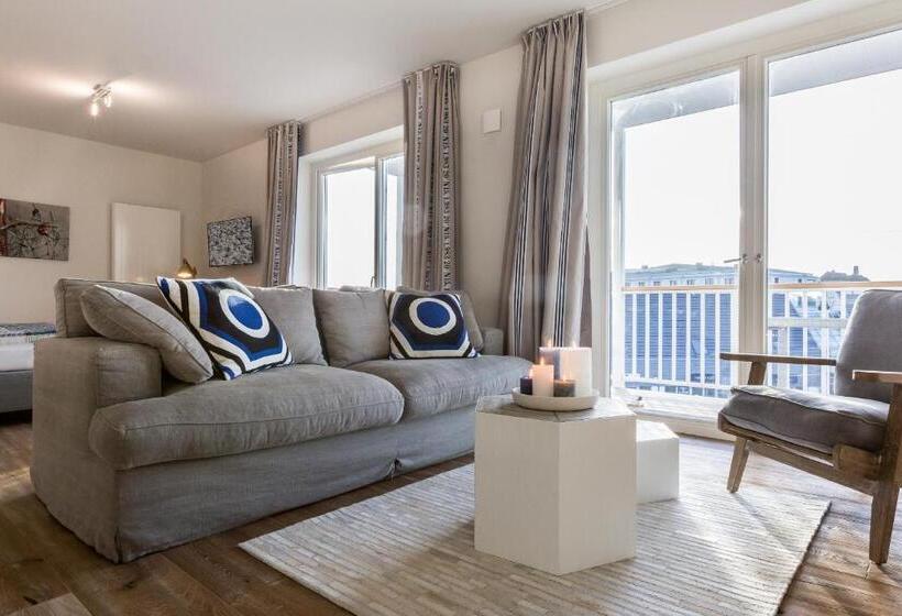 디럭스 룸, Easy Living