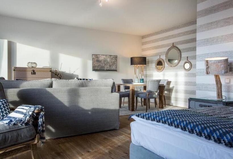 디럭스 룸, Easy Living