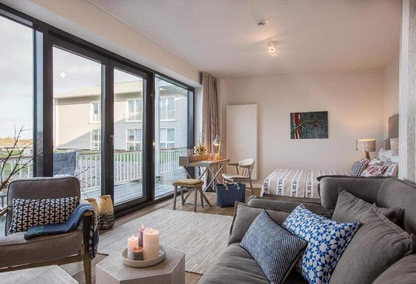 디럭스 룸, Easy Living