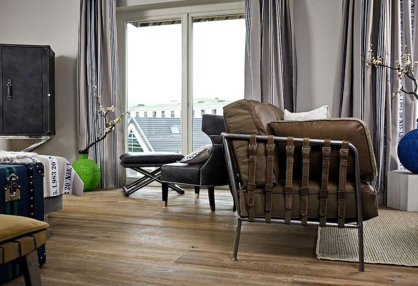 디럭스 룸, Easy Living