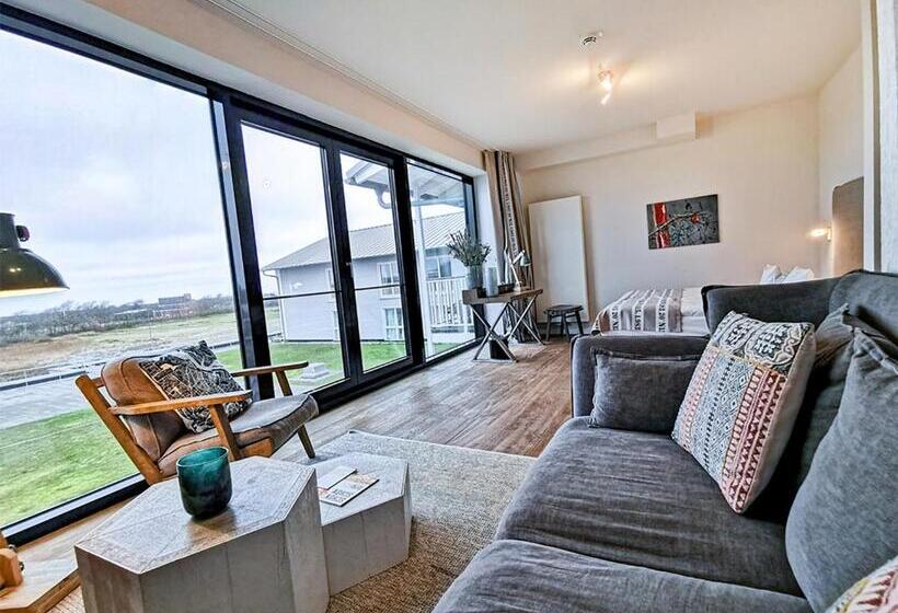 디럭스 룸, Easy Living