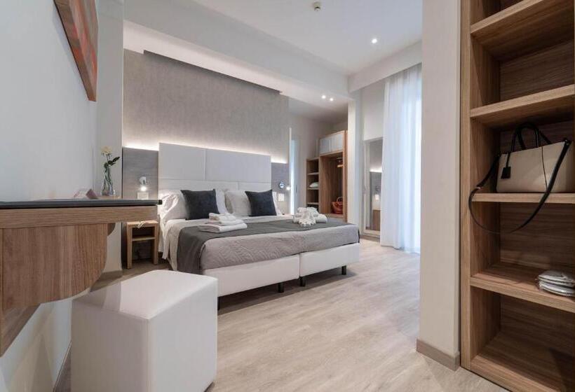 高级家庭房间, Reggiana