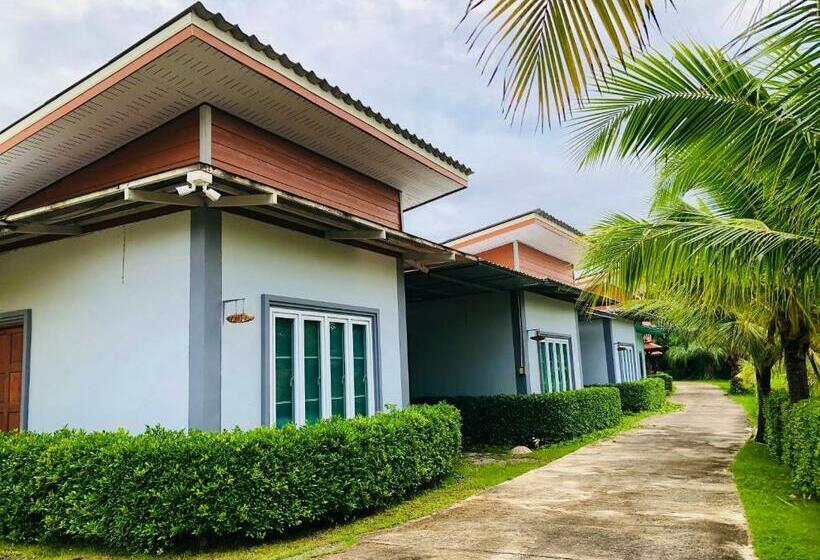 اتاق استاندارد, Lamphurai Riverside Resort And Spa