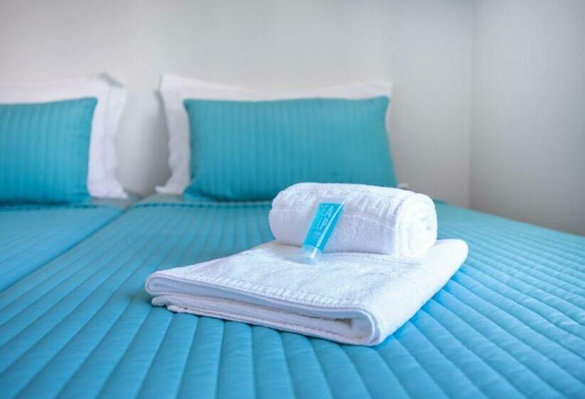 Deluxe Zimmer, Ericeira Atlantic   Hostel