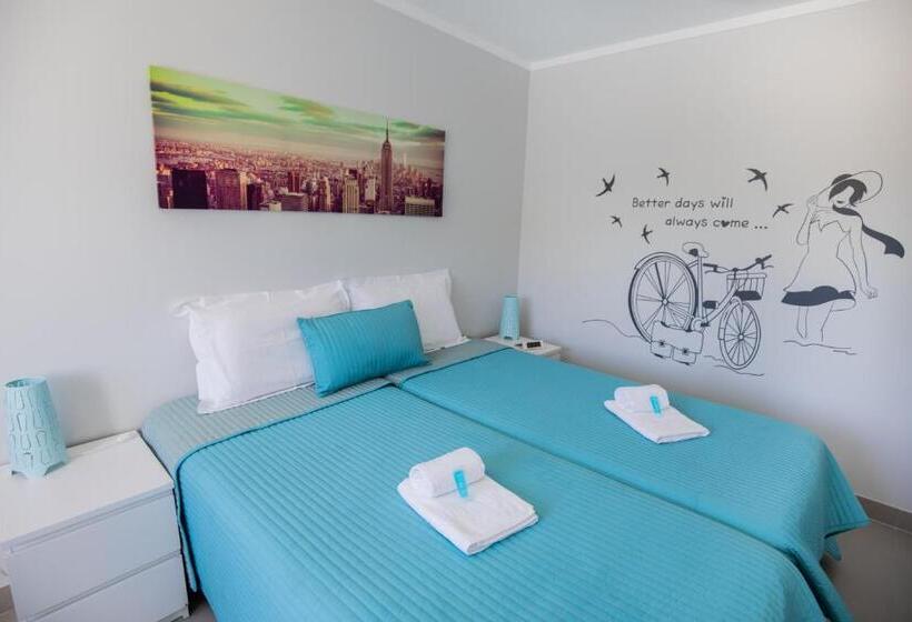 Familienzimmer seitl. Meerblick, Ericeira Atlantic   Hostel