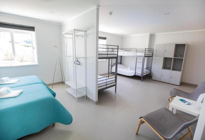 Superior Familienzimmer, Ericeira Atlantic   Hostel