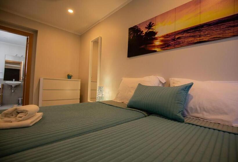 Superior Familienzimmer, Ericeira Atlantic   Hostel