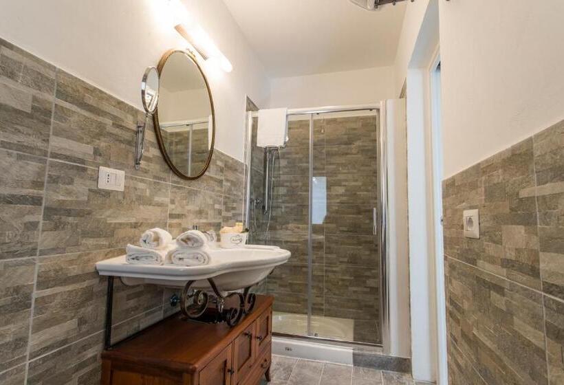 غرفة قياسية داخلية, Les Suites Magnolia