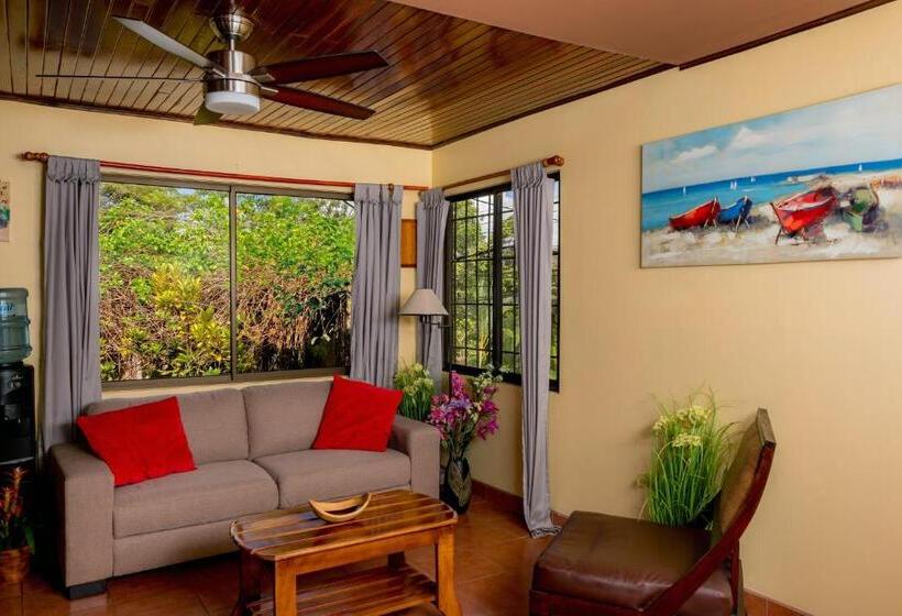 庭の見える１ベッドルームアパートメント, Villas Oasis