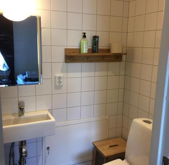 חדר סטנדרט, Höjdens Lågprishotell