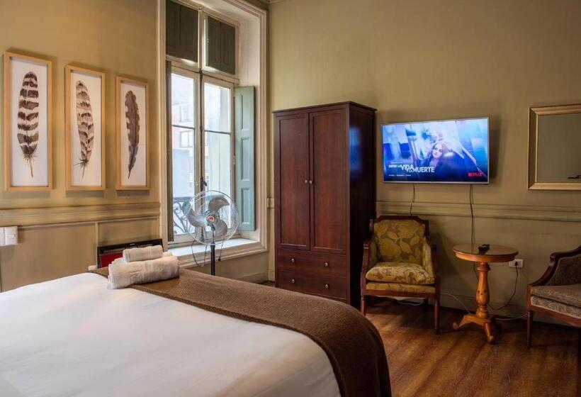 غرفة قياسية, Casa Zañartu