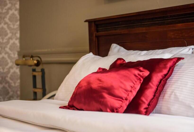 غرفة قياسية, Casa Zañartu