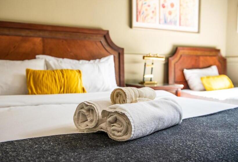 غرفة عائلية, Casa Zañartu