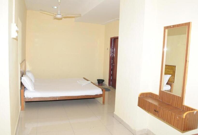 اتاق استاندارد چهار تخته, Chanma International