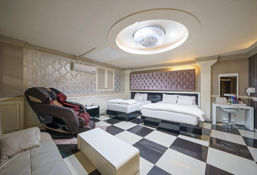سوییت, Daegu Dongseongno Savoy