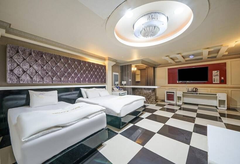 سوییت, Daegu Dongseongno Savoy