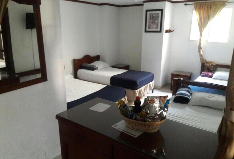 Familiekamer, Davinci Calarca